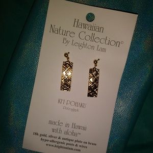 💥 SOLD 💥 Authentic Hawaiian Earrings